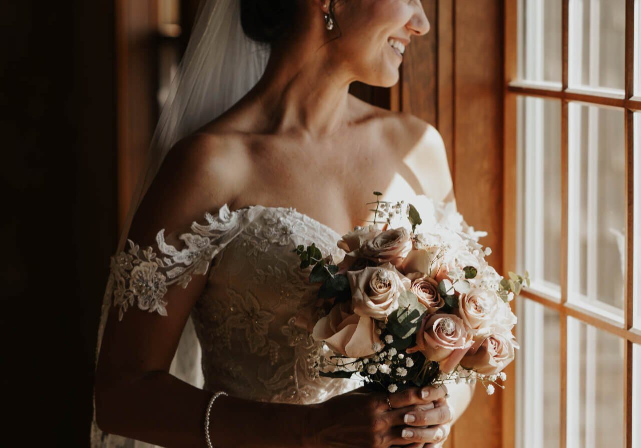 august-phlieger-Q9IotyAz3RY-unsplash