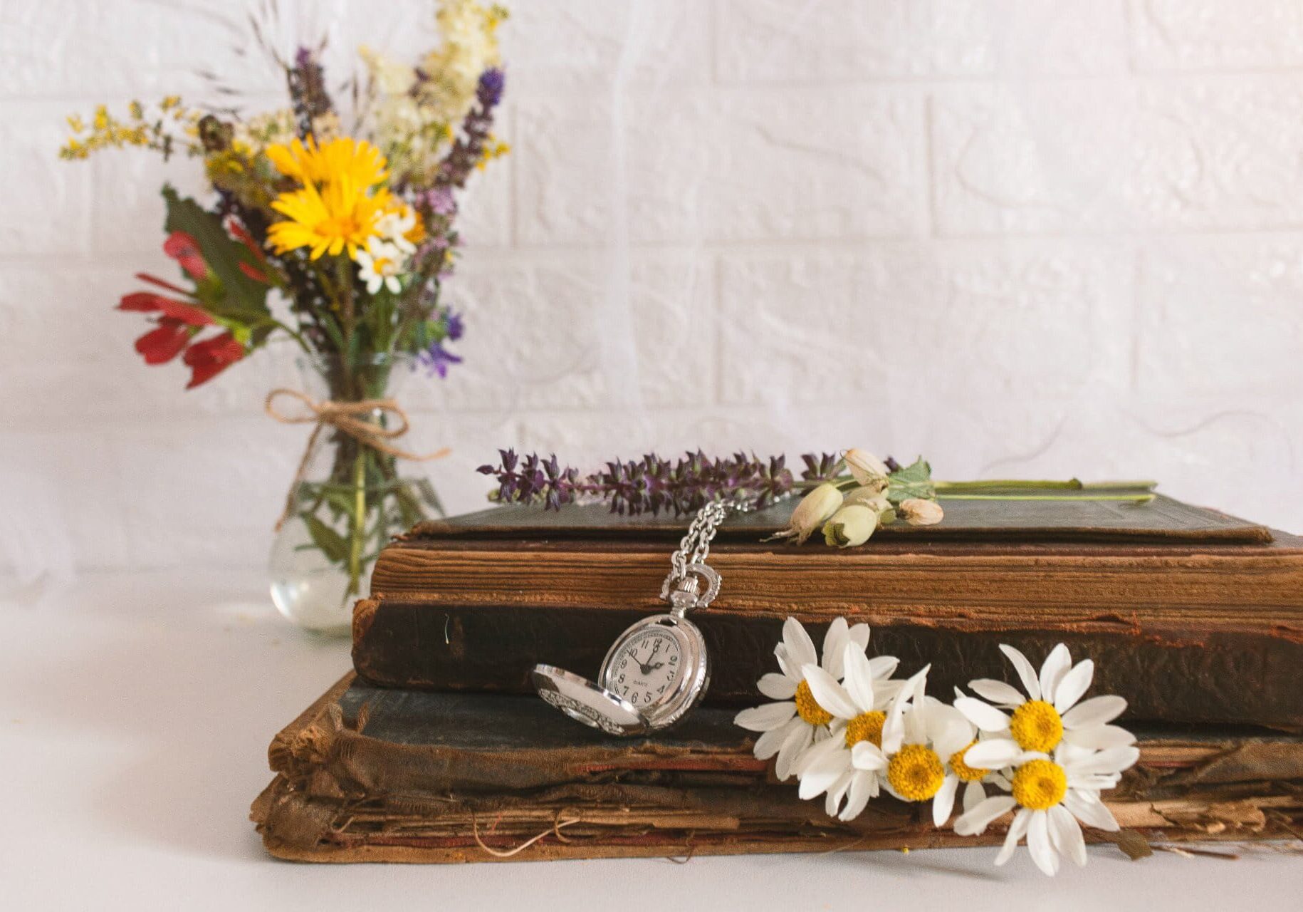 mrika-selimi-yD1nrHahAGs-unsplash